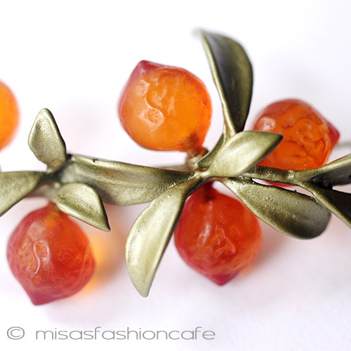 （画像用） オレンジのブローチ フルーツ果実の木