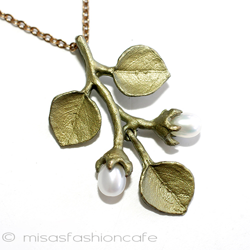 （画像用） マイケルミショー　 真珠　花のつぼみ