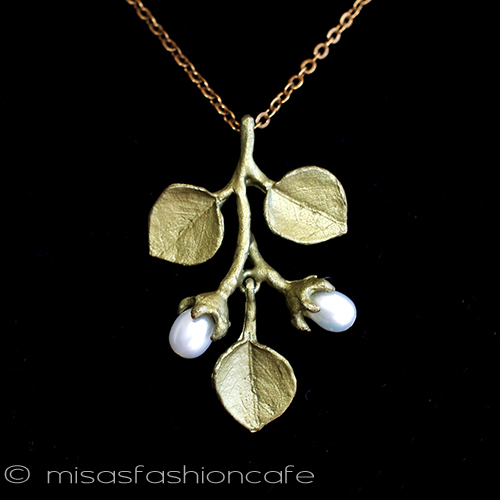 （画像用） マイケルミショー　 真珠　花のつぼみ