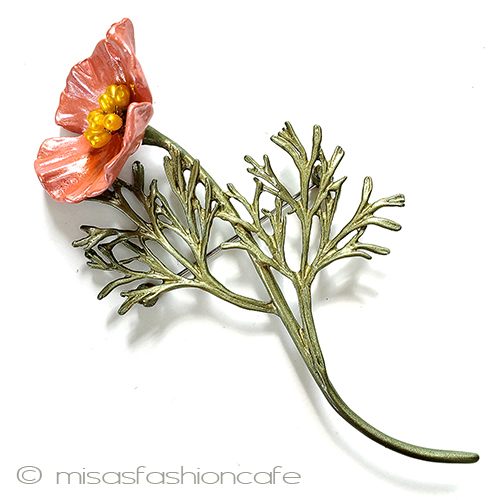 （画像用） 真珠ポピーの花ブローチ
