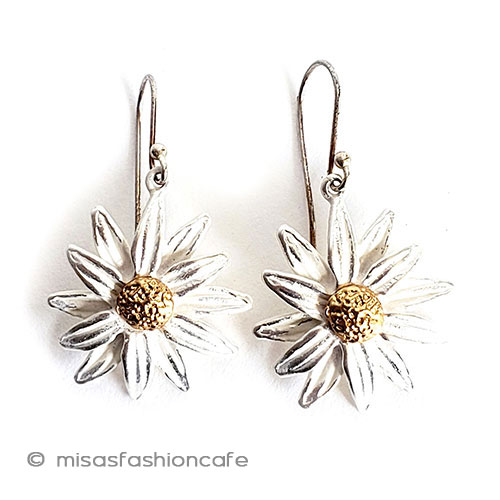 デイジーのお花　再販 ピアス　または　クリップ - ウインドウを閉じる