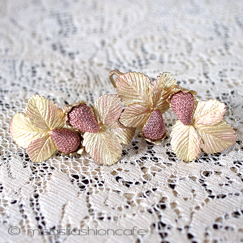 （画像用） マイケルミショー苺いちご再販 ナプキンリング　４個セット