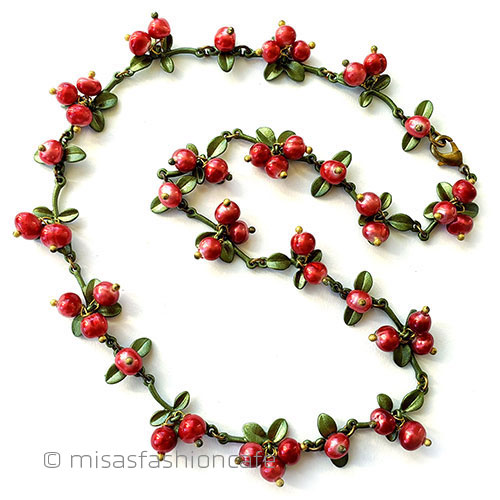 （画像用） 真珠のクランベリー パールの実ネックレス