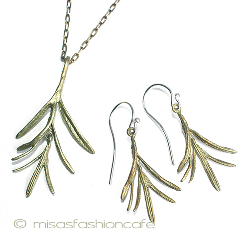 （画像用） ハーブ：　ローズマリー ピアス　または　クリップ