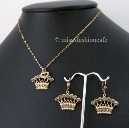 （画像用） クラウン　ピアス　仏製