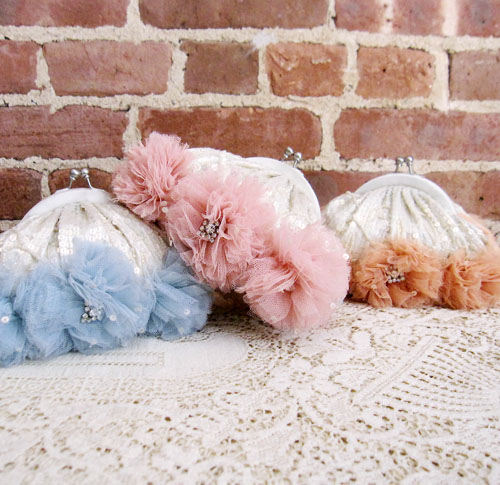 （画像用） SANTI サンティ クラッチ ベビーブルーフラワー（小）