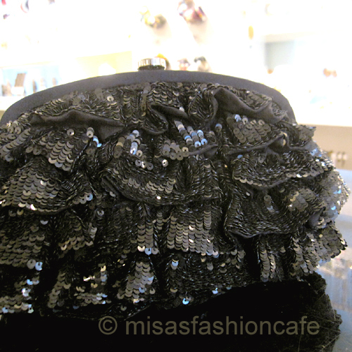 （画像用） SANTI サンティ クラッチ 新作フリル・ブラック