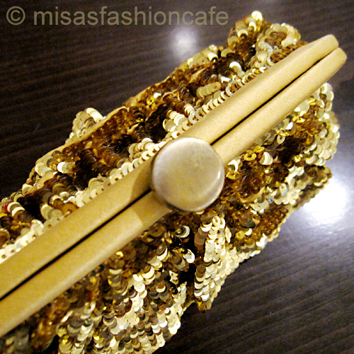 （画像用） SANTI サンティ クラッチ フリル・ゴールド