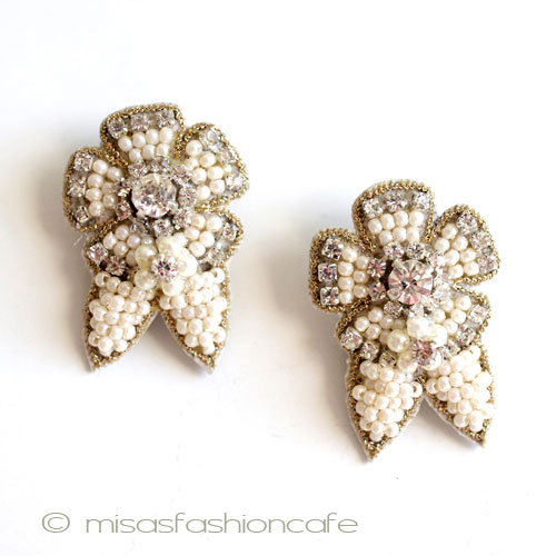 （画像用） ＳＰＡＲＫＬ　パールのお花 イヤリングまたはピアス