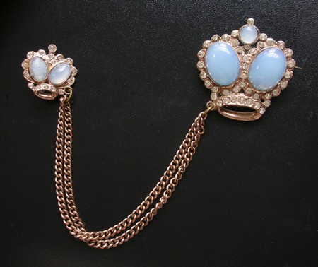 （画像用） クラウン　ブローチ