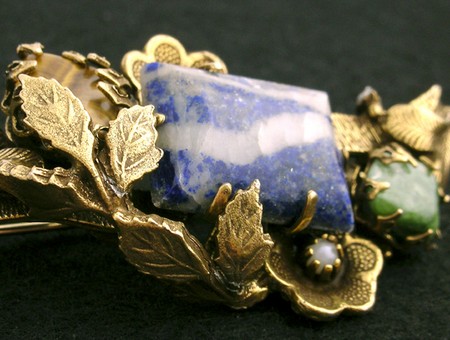 （画像用） 天然石真珠珊瑚　ブローチ