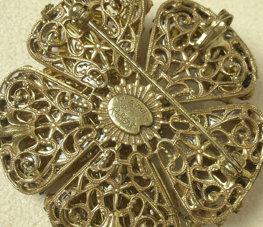 （画像用） Original By Robert　ブローチ兼ペンダント。