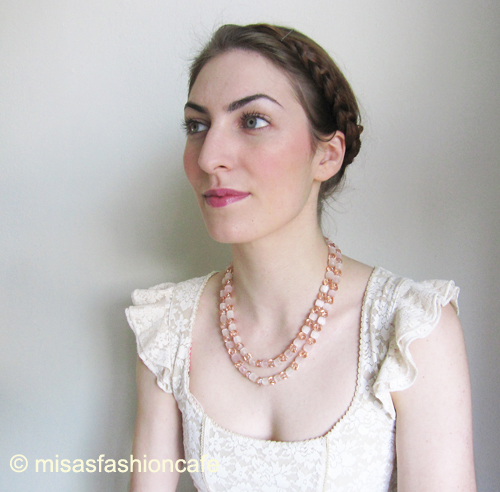 （画像用） Trifari　 サテンガラス クラウントリファリ