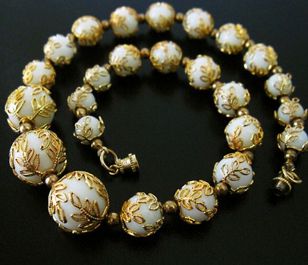 （画像用） 透かし金リーフ　ネックレス