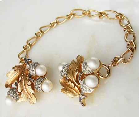 （画像用） クラウンTrifari　ブローチ