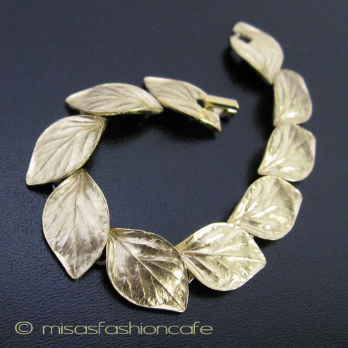 （画像用） クラウン・トリファリ Ｔｒｉｆａｒｉ　金の葉