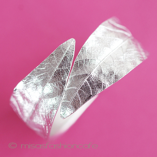 （画像用） クラウン　 トリファリ Ｔｒｉｆａｒｉ銀の葉バングル