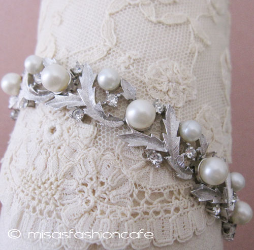 （画像用） クラウントリファリ Trifari ヒイラギ