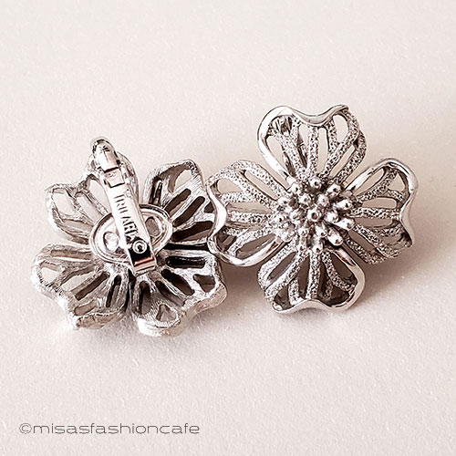 （画像用） Trifari　 トリファリ ハナミズキ花イヤリング