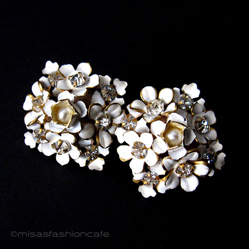 （画像用） Sandor　イヤリング パールRSの花ブーケ