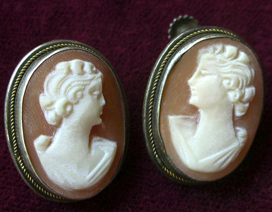 （画像用） シェルカメオ銀製イヤリング