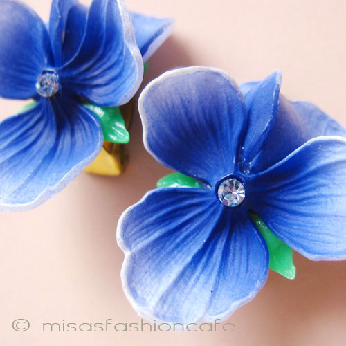 （画像用） パンジー・スミレ イヤリング