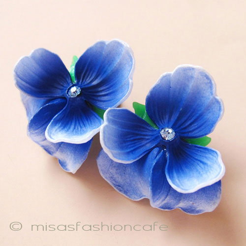 （画像用） パンジー・スミレ イヤリング