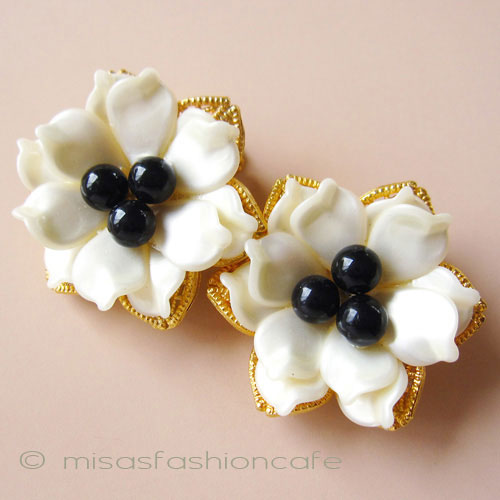 （画像用） JudyLeeお花イヤリング