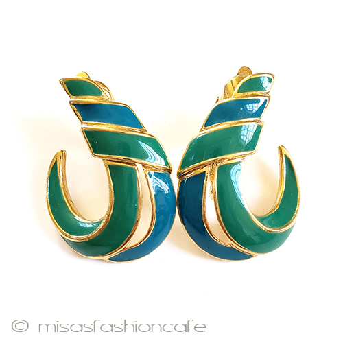 （画像用） Trifari　 トリファリ リボン　イヤリング