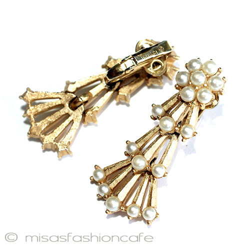 （画像用） Trifari　 トリファリ パールの花イヤリング