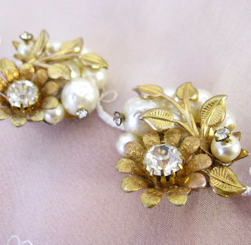 （画像用） Beaujewels お花イヤリング