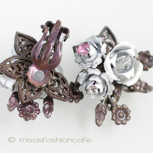 （画像用） Robert刻印　イヤリング 白いローズ　ブーケ