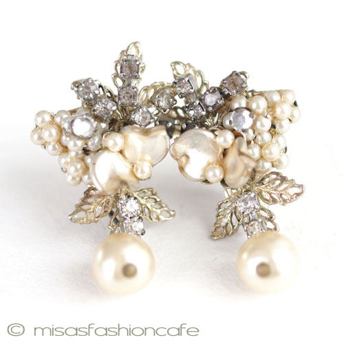 （画像用） パールドロップ花イヤリング