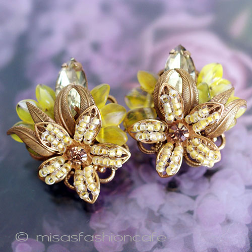 （画像用） Ｒｏｂｅｒｔ　イヤリング イエロー・ガラスの花