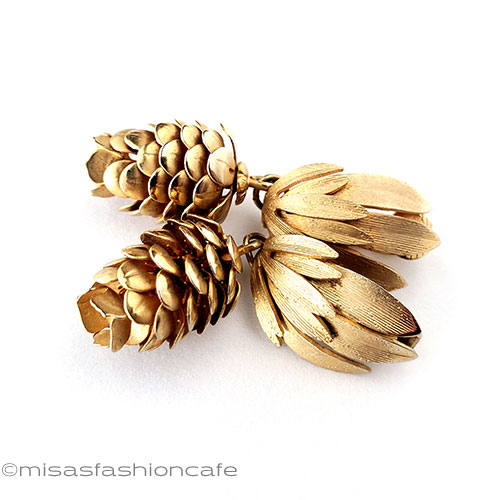 （画像用） アンティークジュエリー 松ぼっくりイヤリング