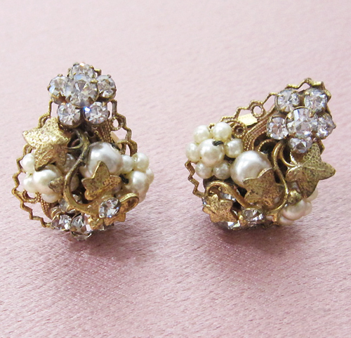 （画像用） アイビーお花イヤリング