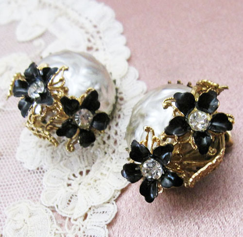 （画像用） Haskell Robert調 お花　イヤリング