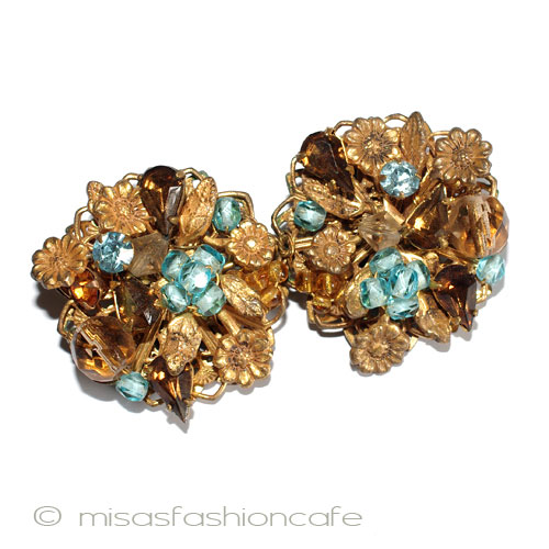 （画像用） DeMario NY　イヤリング ブルー＆トパーズの花