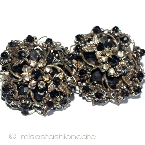 （画像用） DeMario NY　イヤリング 大振りBLKフラワー