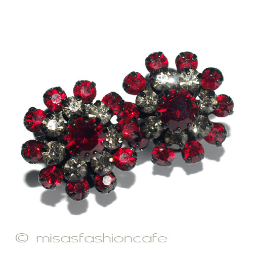 （画像用） Austria　オーストリア 　クリスタル花イヤリング