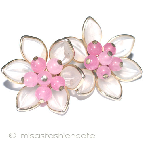 （画像用） 大振りお花イヤリング