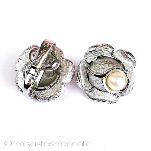 （画像用） Trifari　 トリファリ パール薔薇イヤリング