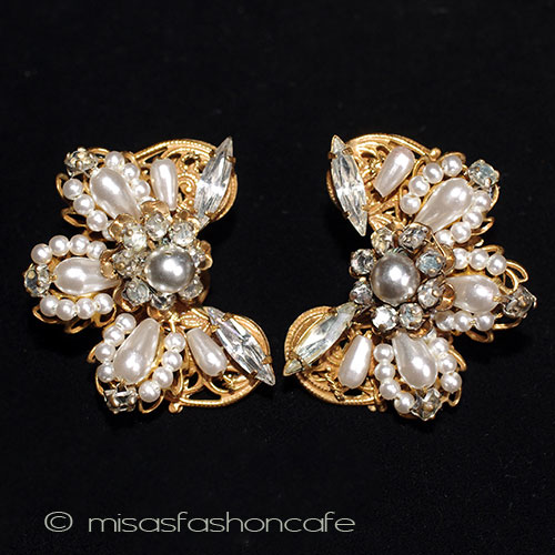 （画像用） Original By Robert パールお花イヤリング