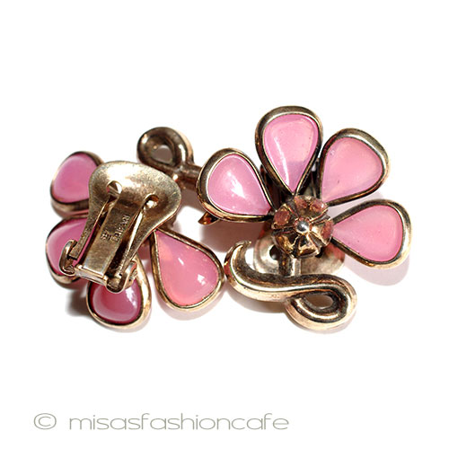 （画像用） Ｔｒｉｆａｒｉ　 トリファリ ガラスお花イヤリング