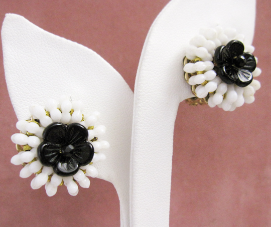 （画像用） Ｈａｓｋｅｌｌ　デザイナー Ｅｕｇｅｎｅ　イヤリング