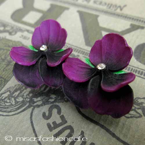 （画像用） パンジー・スミレ イヤリング