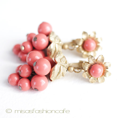 （画像用） コーラルのお花イヤリング