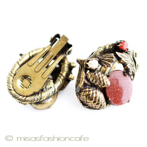 （画像用） 真珠･珊瑚・天然石 松ぼっくり　イヤリング