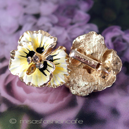 （画像用） ＣＯＲＯ　イヤリング パンジーのお花