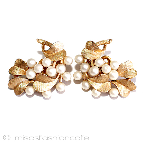 （画像用） Ｔｒｉｆａｒｉ　 トリファリ パール金葉　イヤリング